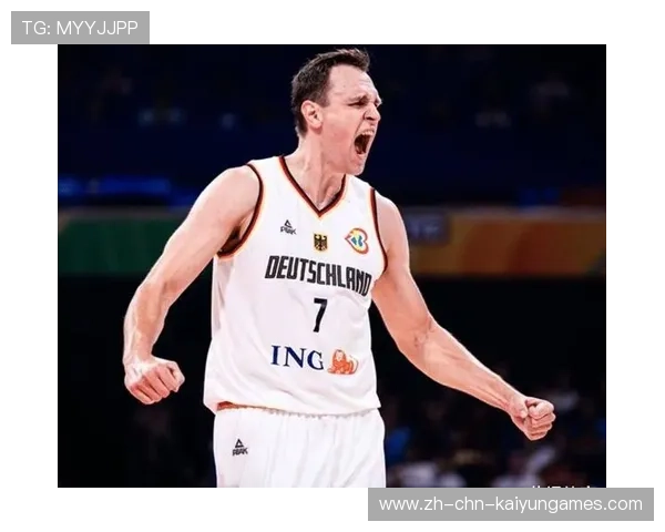 DJ·瓦格纳后撤步命中,肯塔基关注度飙升